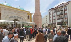 Sivas’ta rahatsızlanan ilkokul öğrencisi hayatını kaybetti