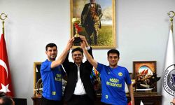 Söğütspor’dan Başkan Durgut’a şampiyonluk ziyareti