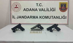 Şüpheli şahıslardan 3 ruhsatsız tabanca ele geçirildi