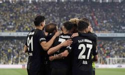 Trendyol Süper Lig: Fenerbahçe: 0 - Beşiktaş: 1 (İlk yarı)