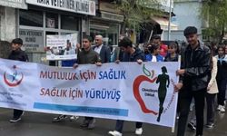 Tutak’ta vatandaşlar sağlık  için yürüdü