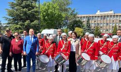 Uşak’ta engellilere farkındalık yürüyüşü gerçekleştirildi