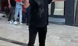 Üstüne benzin dökerek kendini yakmak istedi, polis engel oldu