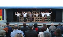 Vagon Sahne Uşak Tren Garı’nda perdelerini açtı