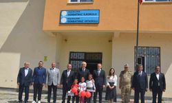 Vali Çakır’dan öğrencilere tavsiye: "Çok kitap okuyun"