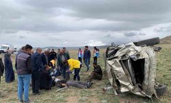 Van’da kontrolden çıkan otomobil takla attı; 1 ölü, 4 yaralı