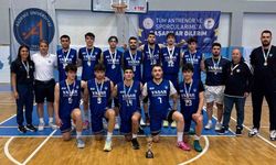 Yaşar Üniversitesi Erkek Basketbol Takımı Süper Lig’e yükseldi