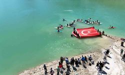 Yusufeli Barajı’nda kano ve rafting coşkusu