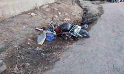 Amasya’da feci kaza: Otomobilin çarptığı motosikletteki kız çocuğu hayatını kaybetti