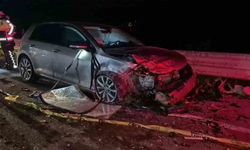 Bartın’da iki araç kafa kafaya çarpıştı: 4 yaralı
