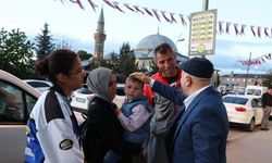 Başkan Sekmen; "Vatandaşlarımızın sıcak sohbetleri paha biçilemez"