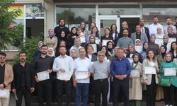 Demirözü’nde 63 eğitimciye başarı belgesi verildi