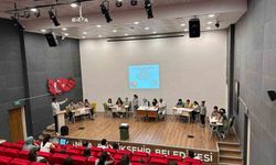 İlkokul ve ortaokullar arası bilgi yarışmalarında büyük heyecan
