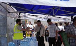 Kartal Belediyesi ekipleri, YKS heyecanında öğrencileri yalnız bırakmadı