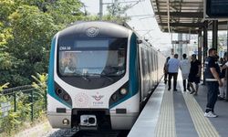 Marmaray’da raylara atlayan kişi intihar etti