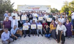 Mersin’de arı yetiştiricilerine kovan ve ekipman desteği