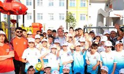 Sancaktepe’de Sırrı Süreyya Önder Spor Parkı, Nazım Hikmet Parkı ve Şiir Sokak Parkı için toplu açılış töreni düzenlendi