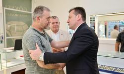 Silivri Belediye Başkanı Bora Balcıoğlu vatandaşlarla bayramlaştı