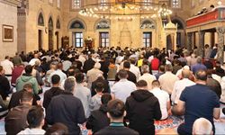 Sultan II. Bayezid Camii’nde bayram namazı kılındı