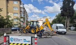 Yaya ve araç trafiği için yapım ve onarım hamlesi