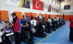 Adıyaman’da 41 akülü sandalye depremzede vatandaşlara teslim edildi