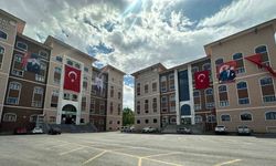 Ağrı’da 15 Temmuz için bin 24 okul ve kuruma Türk bayrağı asıldı