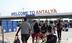 Antalya’ya havayolu ile son 5 yılda en çok girişi yapılan temmuz günü rekoru kırıldı