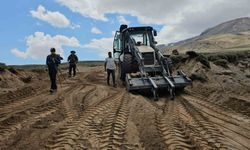 Aydınlar Belediyesinden dağcılar için Süphan Dağı’nda yol çalışması