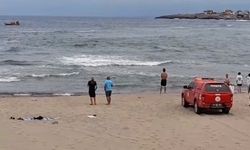 Denizde boğulma tehlikesi geçiren 2 kişi kurtarıldı, 1 kişi kayboldu