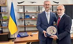 Cumhurbaşkanı Başdanışmanı Topçu, Ukrayna’nın Ankara Büyükelçisi Celal’i ziyaret etti