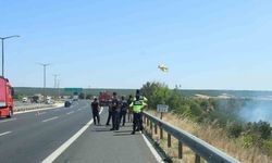 Kırklareli’nde çıkan yangın söndürüldü: Ulaşıma kapanan otoyol açıldı