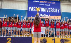 Yaşar Üniversitesi Kadın Voleybol Takımı Avrupa ikincisi oldu