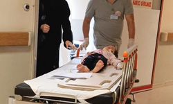 Bursa’da balkondan düşen 2 yaşındaki çocuk yaralandı