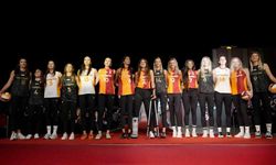Galatasaray Adası’nda forma lansmanı gecesi