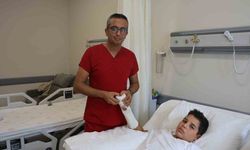 Elini üzüm sıkma makinesine kaptıran Melih’in kopan parmakları, başarılı geçen ameliyatla tutturuldu