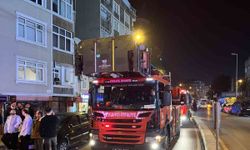 Esenler’de 5 katlı binada yangın: 15 kişi dumandan etkilendi