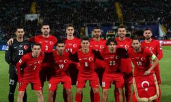 Hakan Çalhanoğlu 100. kez milli formayı giydi