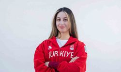 Belediyespor’lu Özge Yılmaz’dan gümüş madalya