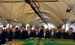 CHP Genel Başkanı Özel, 27. Dönem Milletvekili Turan Aydoğan’ın annesinin cenazesine katıldı