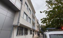 Dengesini kaybedip camdan düşen şahıs ağır yaralandı