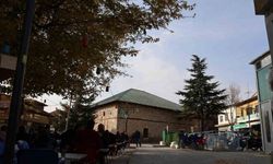 Osmanlı Mirası 161 yıllık Kırşehir Camii kırlangıç tavanıyla göz kamaştırıyor