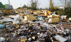 Açık hava çöplüğü: Güveç bile var