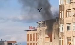 Adana'da apartmanın 6. katında çıkan yangın söndürüldü