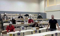 ADÜ'de öğrenciler dersleri sanal gerçeklik destekli işliyor