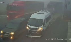 Afyonkarahisar'da 20 kişinin yaralandığı kaza anı kamerada