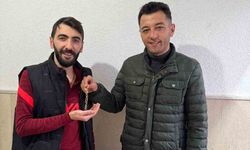 Ağrı'da kaybolan altın bileklik jandarma personeli tarafından sahibine teslim edildi