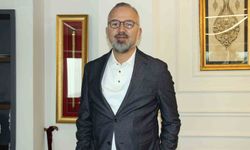 AK Partili Yıldız'dan İzmir Şehir Tiyatroları eleştirisi: 'Bir oyuna 4 milyon lirayı aşan harcama yapıldı'