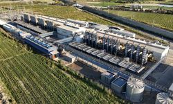 Aksa Enerji, Özbekistan'da 50 yıllık bir okulun spor salonunu yeniledi