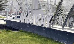 Aksaray merkeze mevsimin ilk karı yağdı