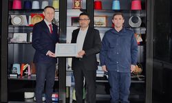 Aksoy'dan jandarmaya araç bağışı